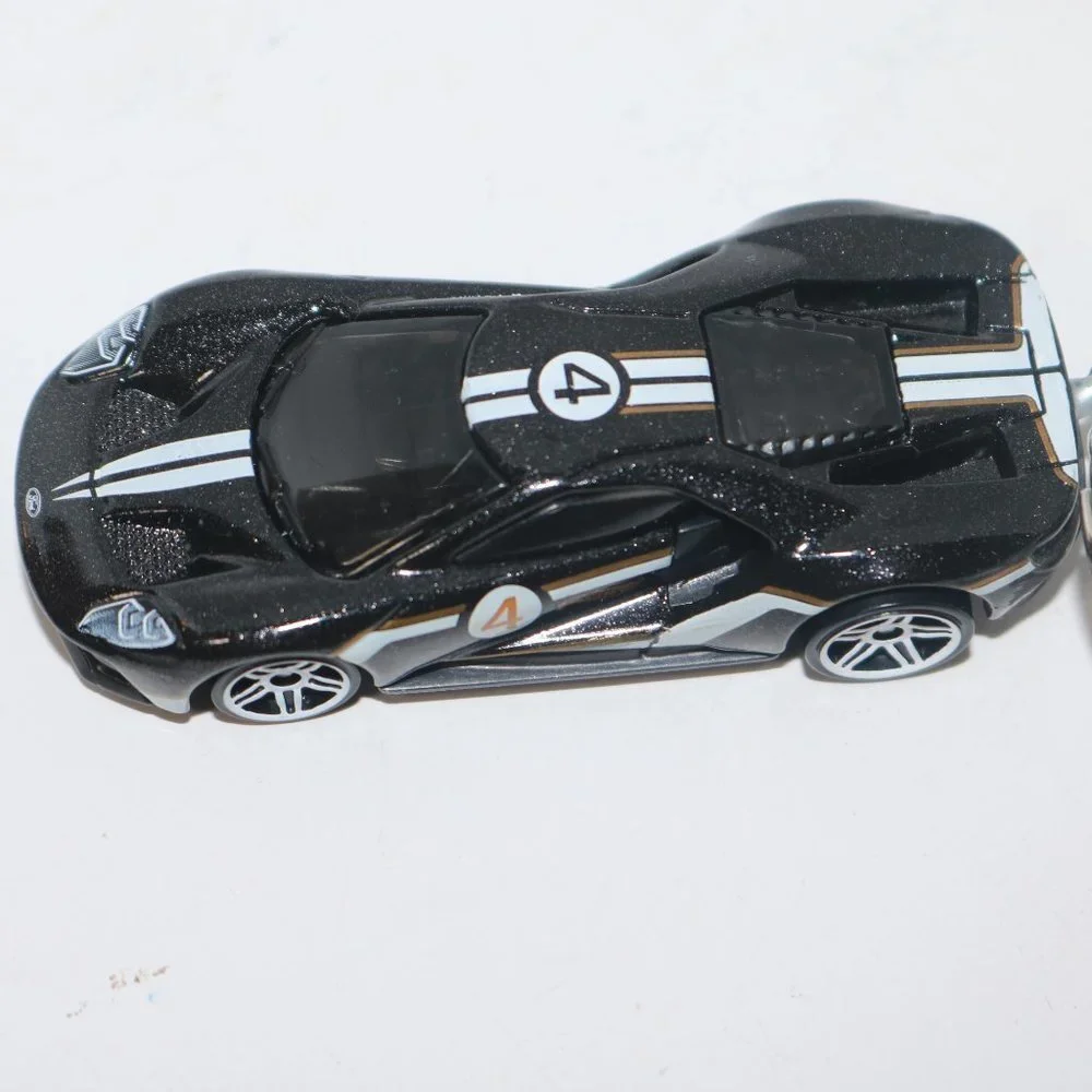 Hot Wheels Then & Now 2017 Ford GT CUSTOM keychain